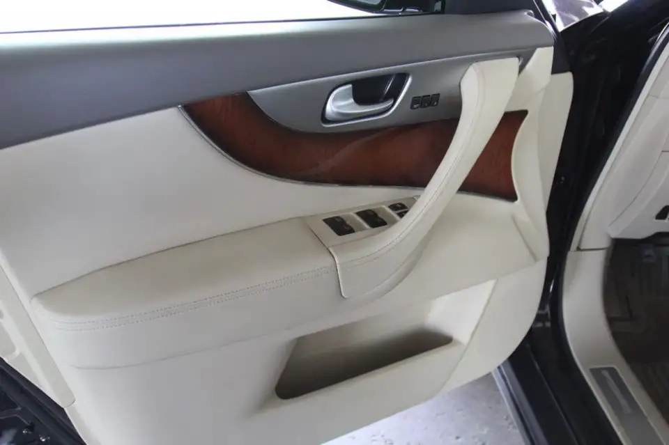 Продам или обменяю Infiniti FX II Рестайлинг, 2011 г в индив.исполнении, фотография 5