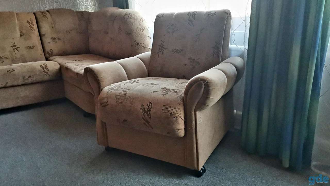 Продам угловой диван и два кресла, фотография 2