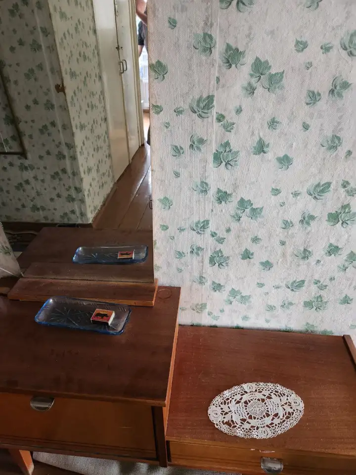 продам спальный гарнитур производство ГДР 50-х годов, фотография 2