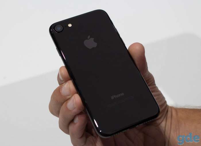 Apple IPhone 7 128GB, фотография 4