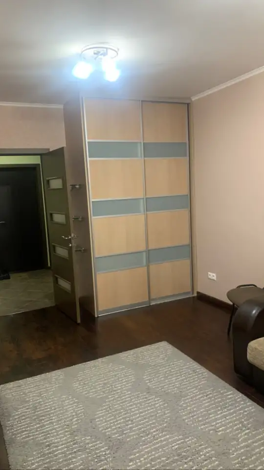 Сдаю 1 км квартиру, Есенина, 64, фотография 1