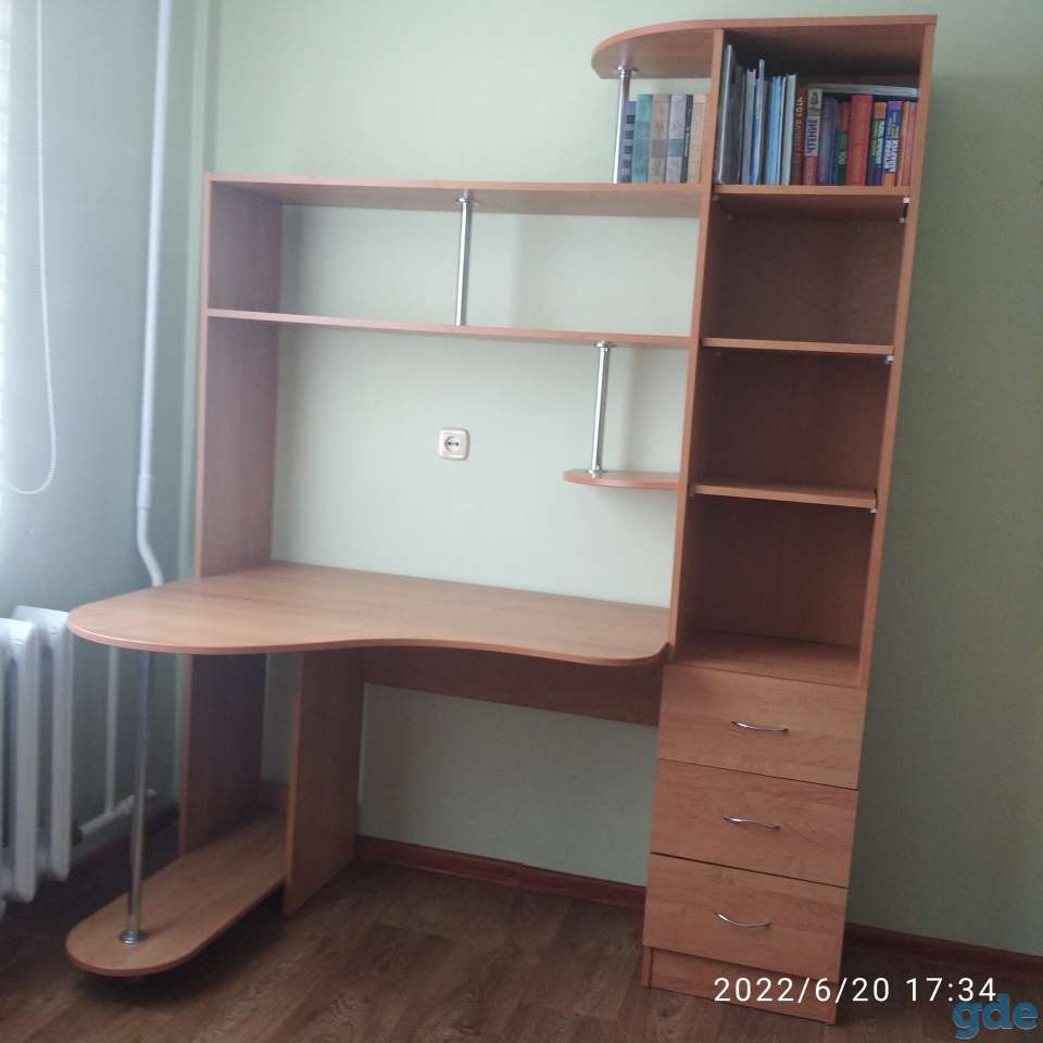 Стол письменный, фотография 1
