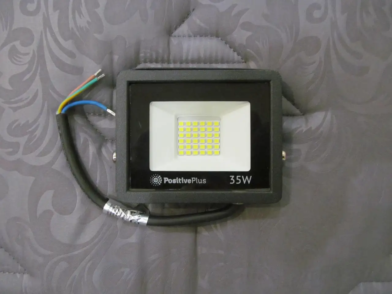 Светодиодный прожектор PositivePlus,  35W, фотография 1
