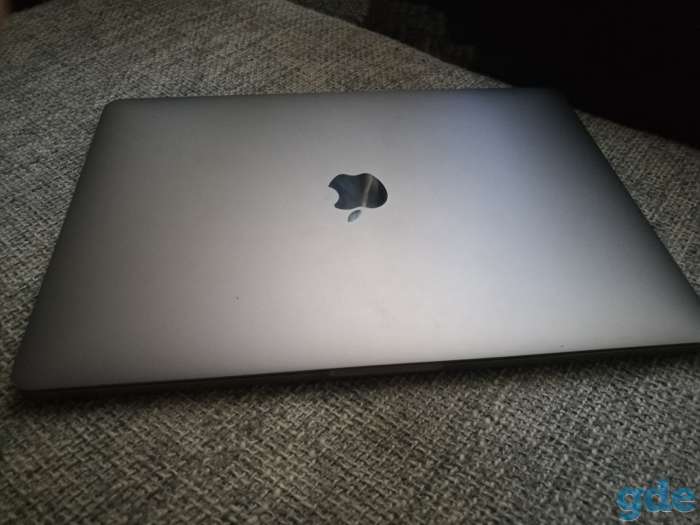 MacBook pro Touch Bar 13 2017 США, фотография 2