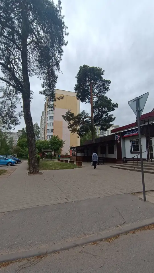 Трехкомнатная квартира в военном городке, Орджоникодзе 14, фотография 2