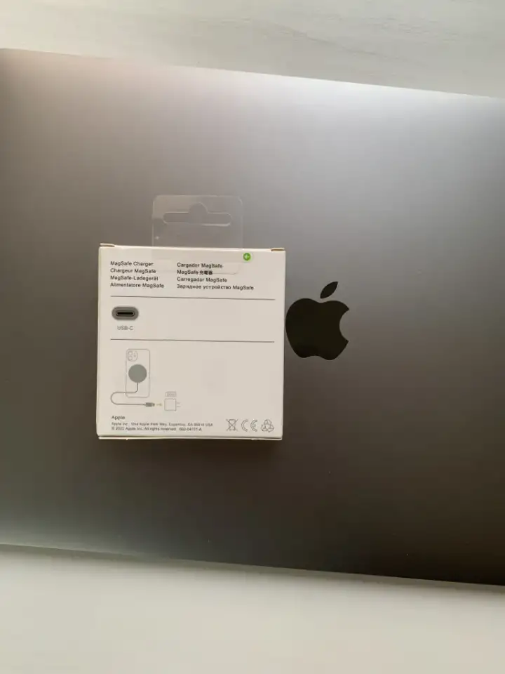 Беспроводное зарядное Apple MagSafe Charger, фотография 2