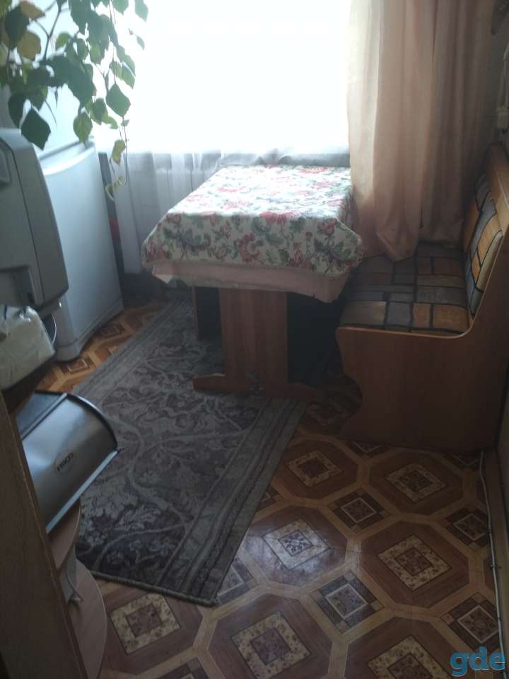 Сдам комнату девушке на длительный срок, Филатова 4, фотография 2