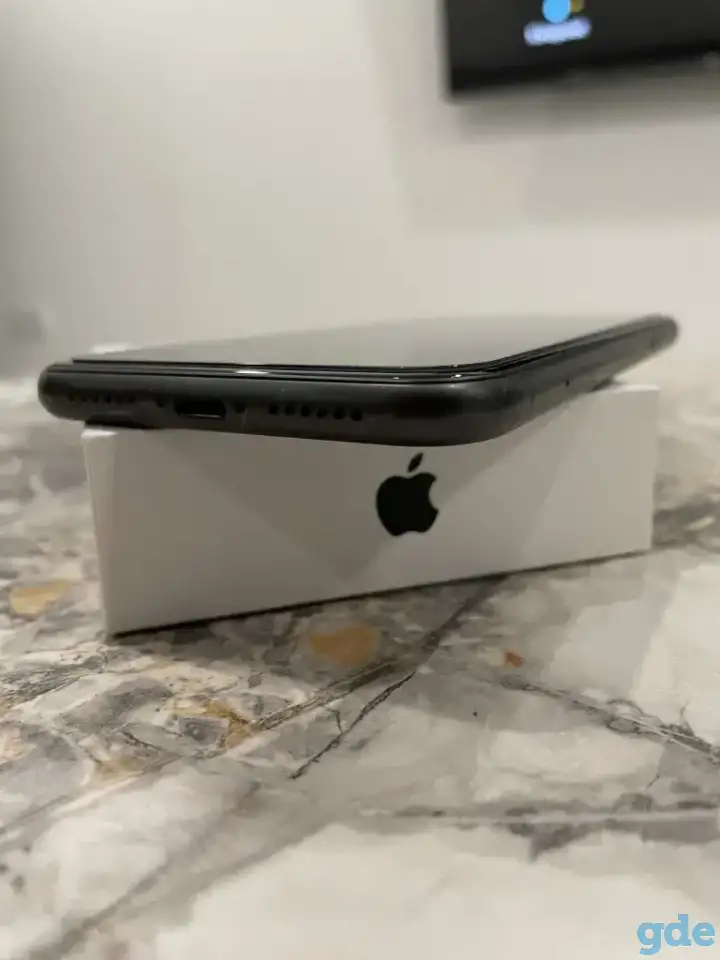 Смартфон Apple iPhone 11 64GB (черный), фотография 7
