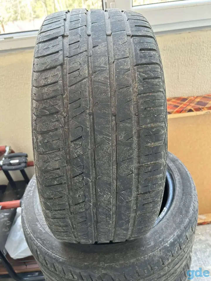 Резина летняя 235/45 R17, фотография 1