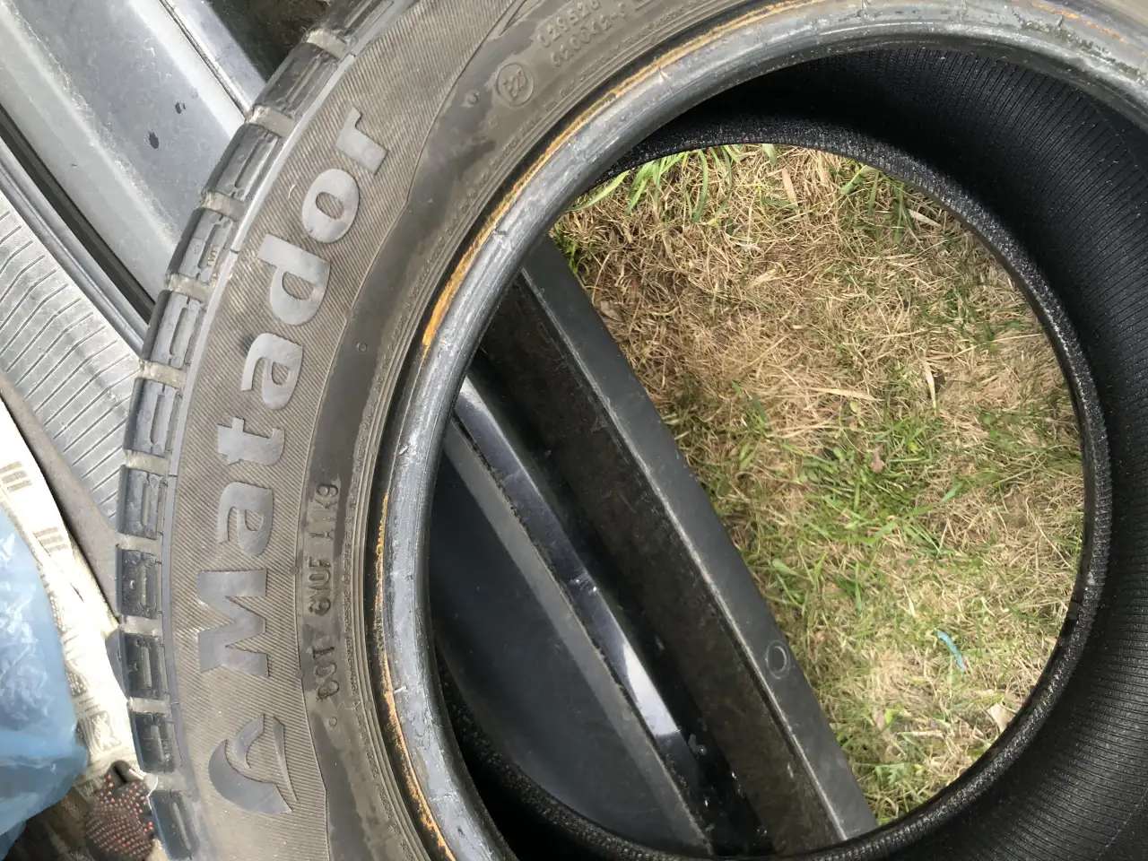 ПРОДАЁТСЯ  летняя резина  Б/У  MATADOR 205/55R16  V91  (4-колеса)., фотография 1