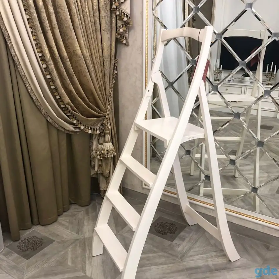Лестница стремянка интерьерная, фотография 1