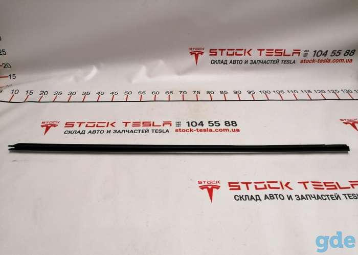 Зап. части для авто Tesla. Молдинг наружный двери передней правой хром Tesla modelFE M3S FRONT, фотография 4