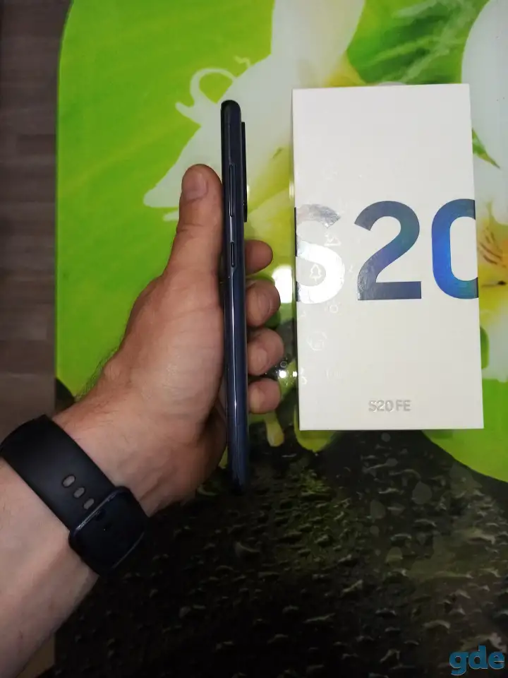 Samsung Galaxy S20 FE (Snapdragon 865) 6/128Gb, фотография 4