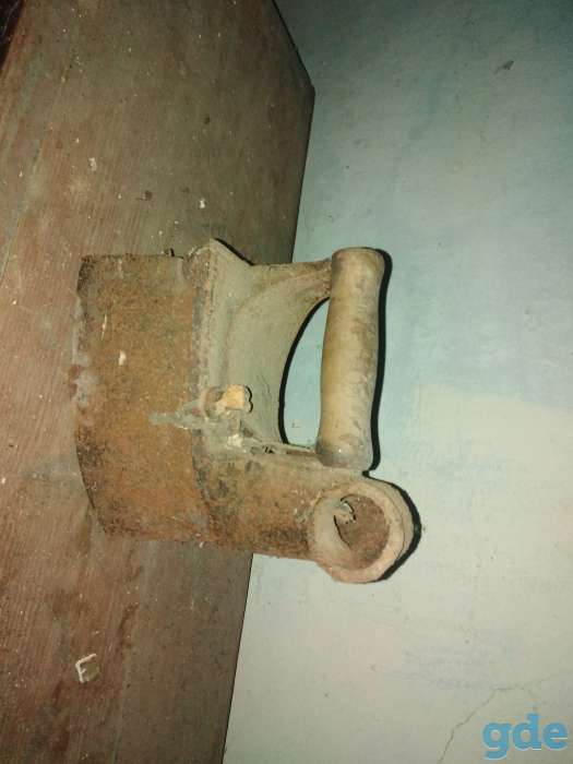Продам три старинных утюга, фотография 3