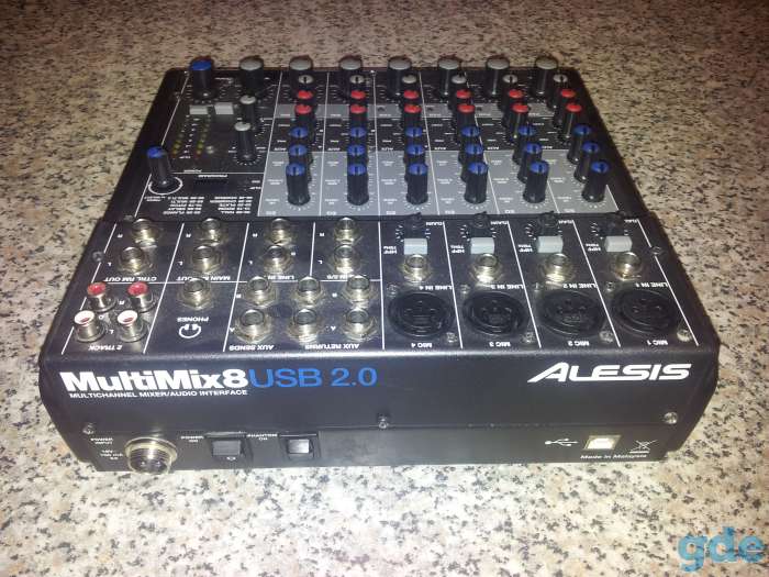 Alesis MultiMix 8 USB 2.0, фотография 3