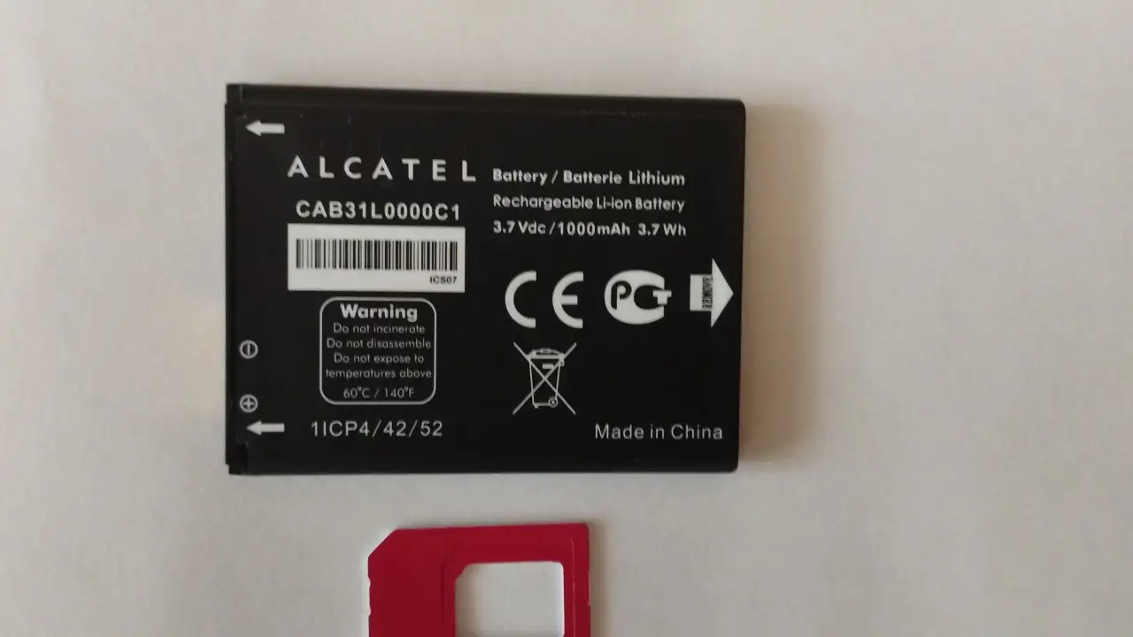 Мобильный телефон кнопочный Alcatel 2001x, фотография 4