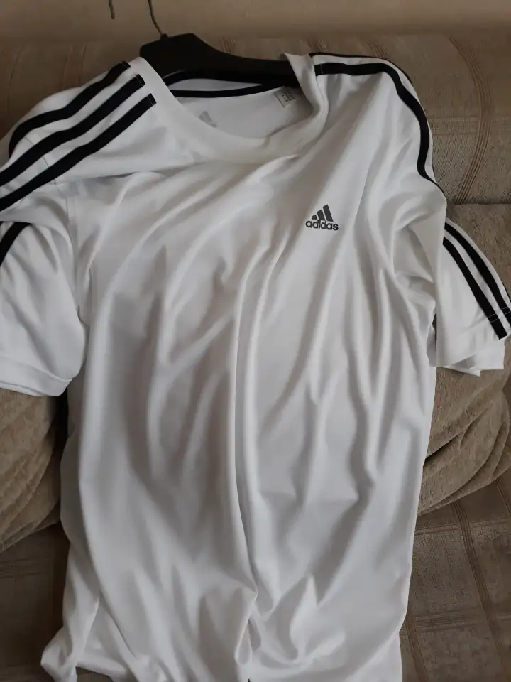 Спортивный костюм Adidas с шортами и майкой, пэ, бу, в отличном состоянии, фотография 4