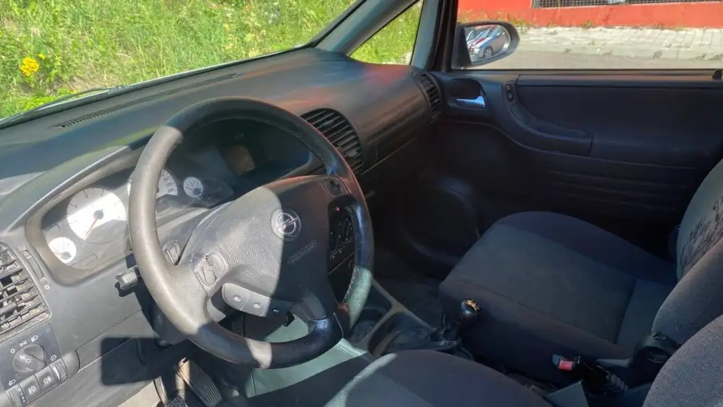 Opel Zafira A, фотография 7