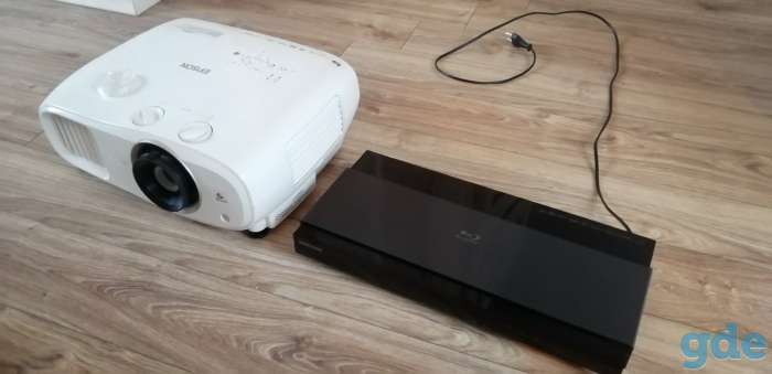Проектор Epson EH-TW6800, фотография 2