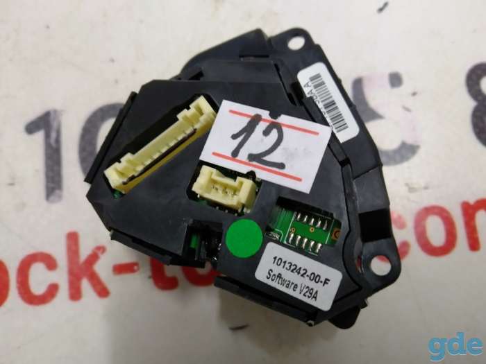 Зап. части для авто Tesla. Кнопка переключения (на руле) левая Tesla model S RESTHF-LH Switch bu, фотография 2