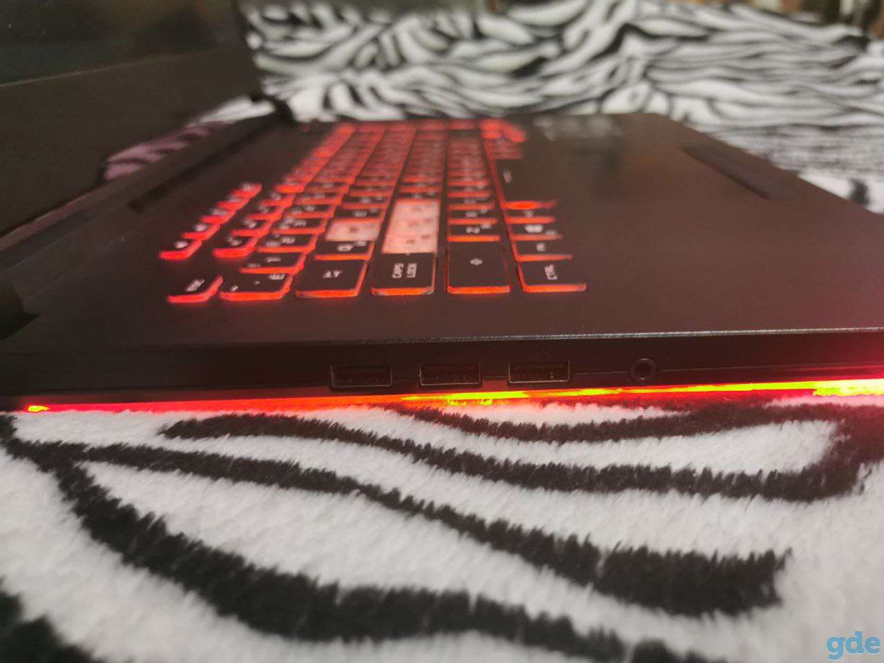 Игровой ноутбук ASUS ROG Strix G15 G512L, фотография 4