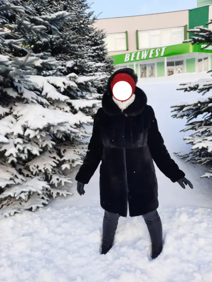 Шуба мутоновая с капюшоном, фотография 2