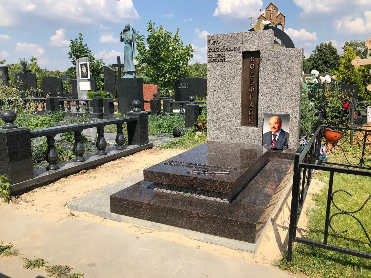 Изготовление памятников и благоустройство мест захоронения., фотография 10