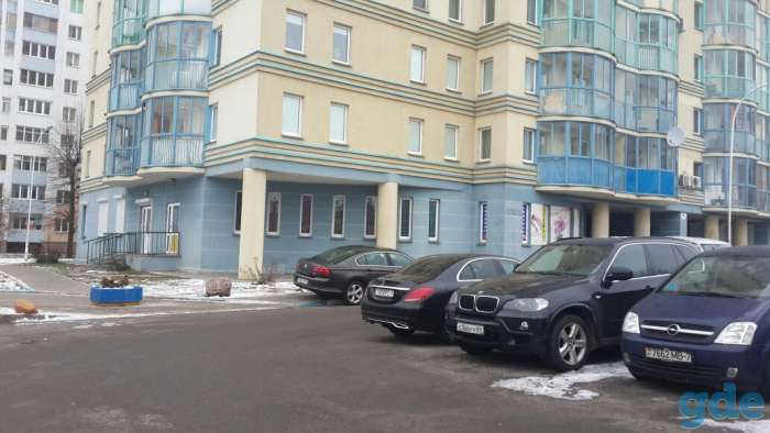 Торговое Помещение на 1-ом этаже с отдельным входом в аренду, 65м.кв., фотография 1