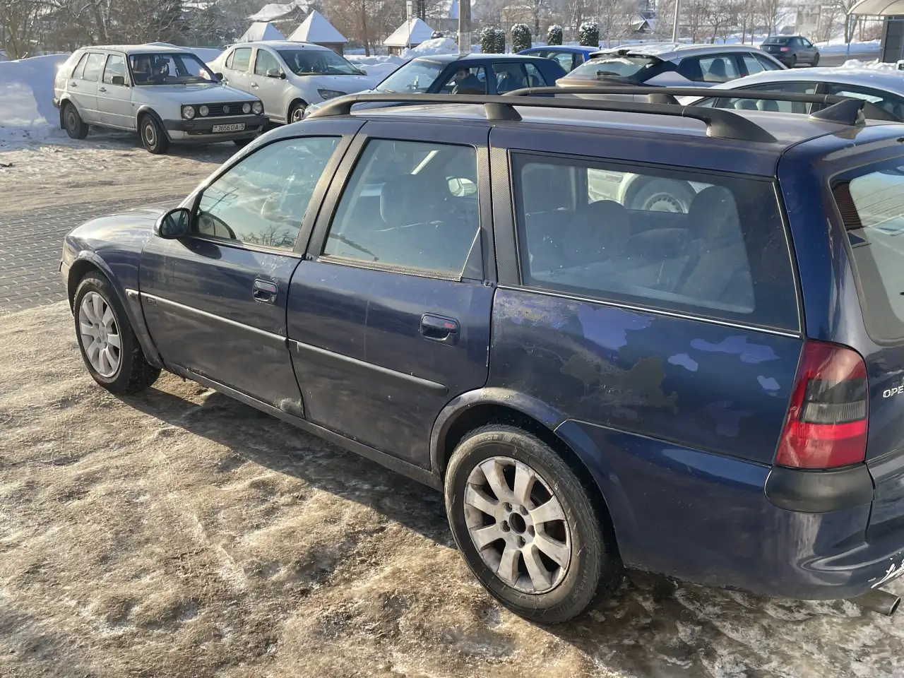 Автомобиль Opel Vectra B универсал 2.0 бензин, фотография 4