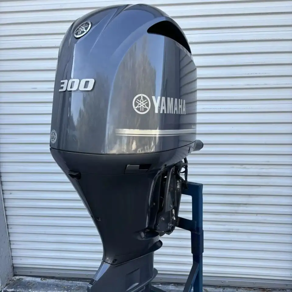 Yamaha  300 HP 4-Stroke Outboard  built for speed, strength, and reliability., фотография 2