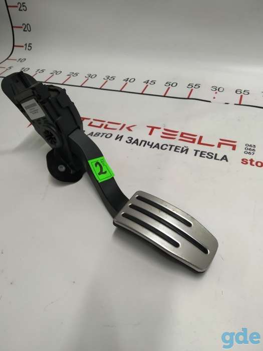 Зап. части для авто Tesla. Накладка педали акселератора (алюминевая) OPTION Tesla model X S RESTA, фотография 2