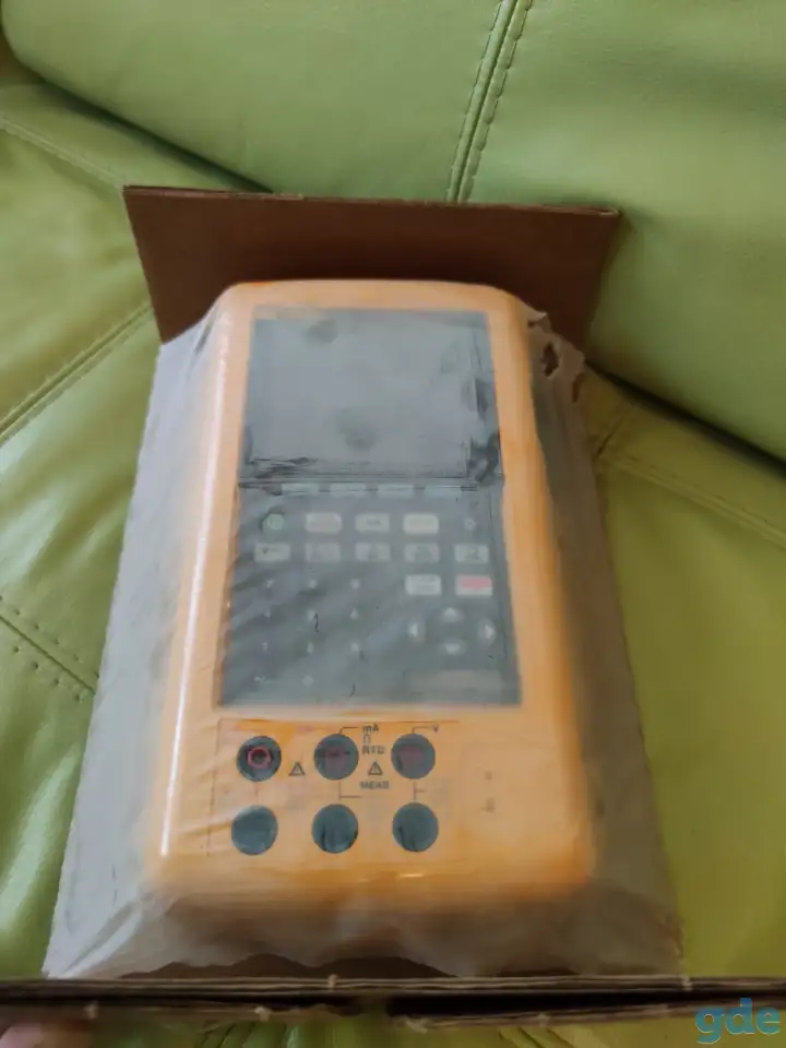 Fluke 744 Калибратор технологического оборудования, фотография 1