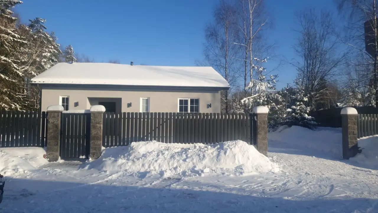 Домик в лесу возле горнолыжного комплекса Логойск и Силичи, фотография 2