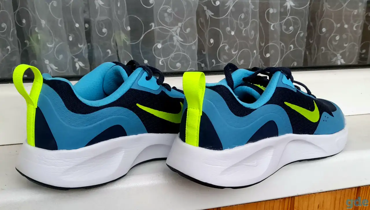 Кроссовки NIKE, фотография 3