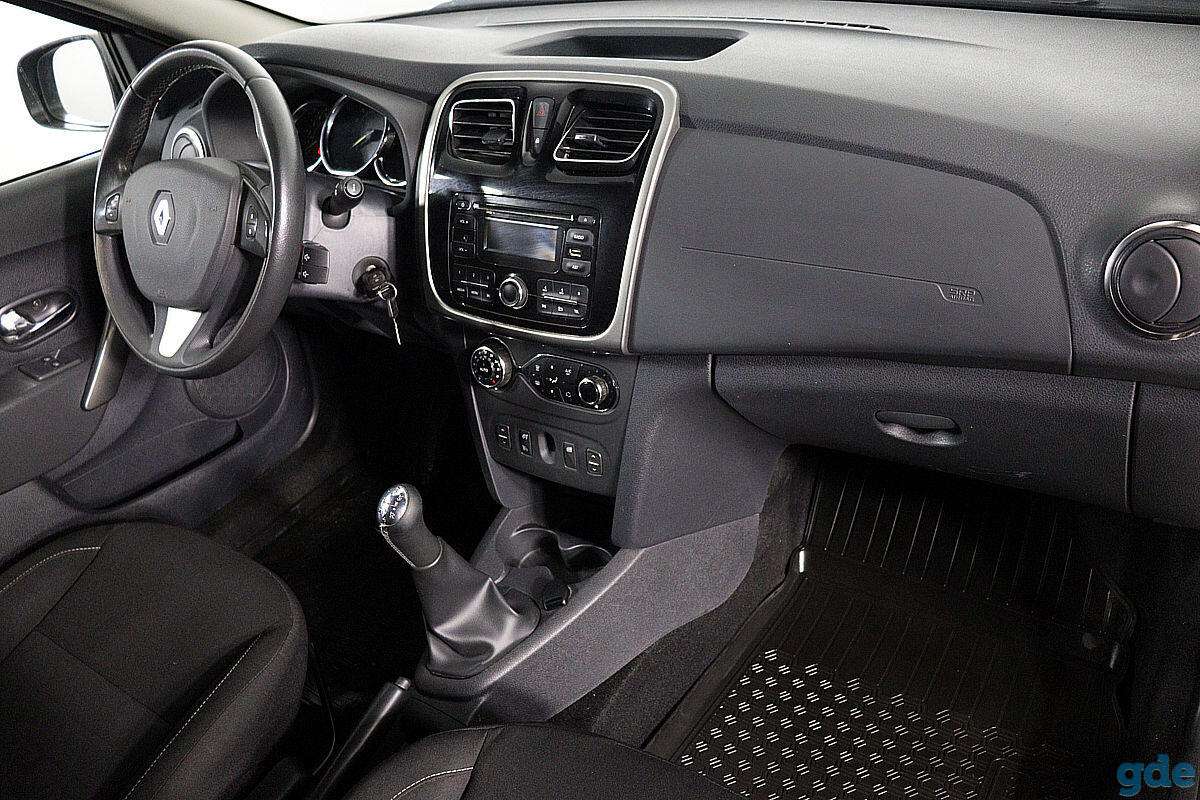 Renault Sandero МКПП 2016, фотография 8