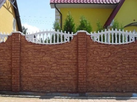 Декоративный железобетонный забор, фотография 3