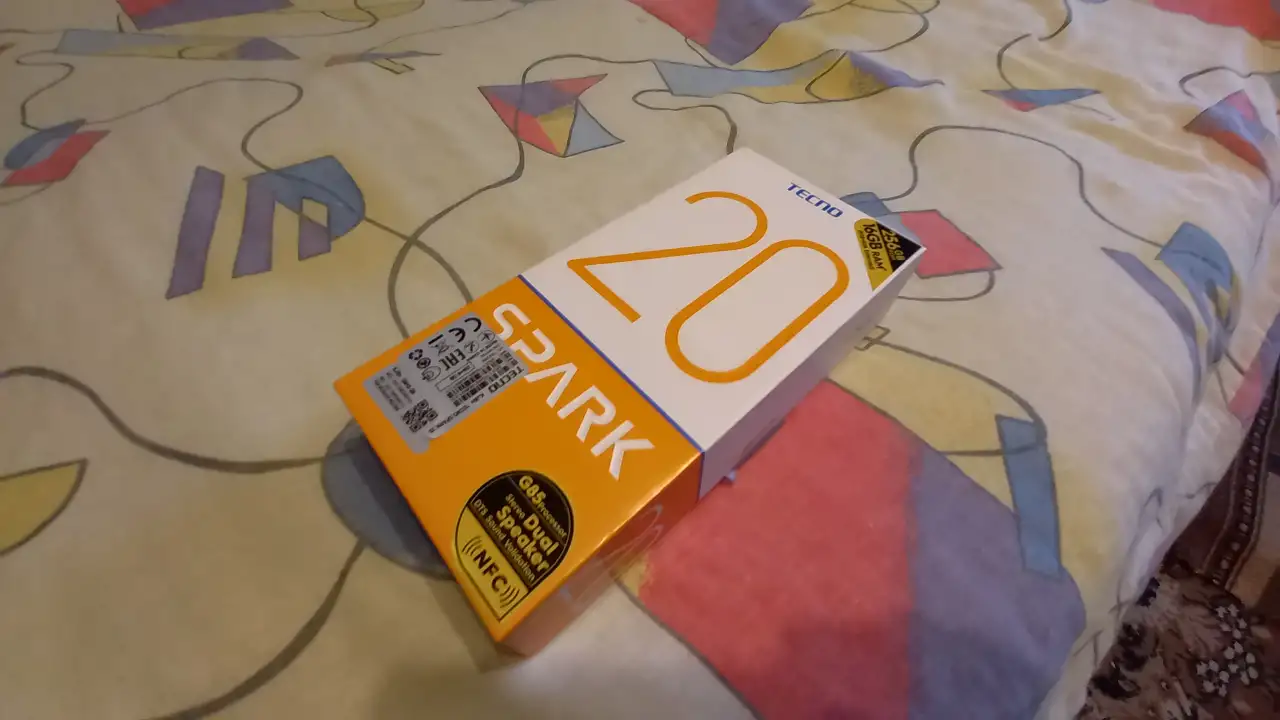 Продам смартфон Tecno Spark 20 Kj5n, фотография 3