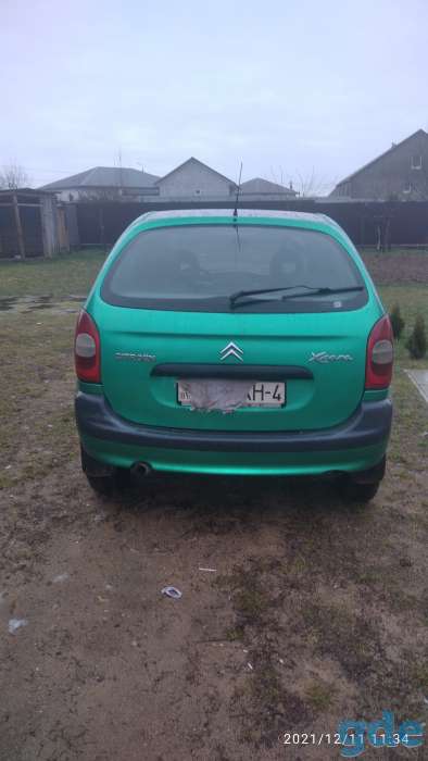 Продам хороший семейный авто, фотография 4