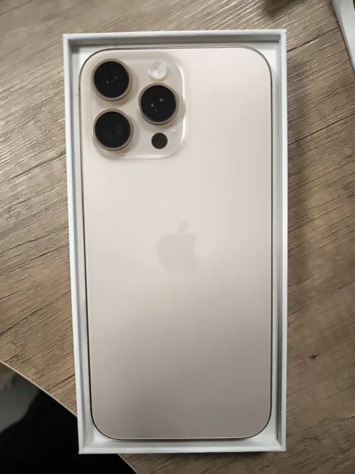 Продам iPhone 16 Pro Max 256GB, фотография 1