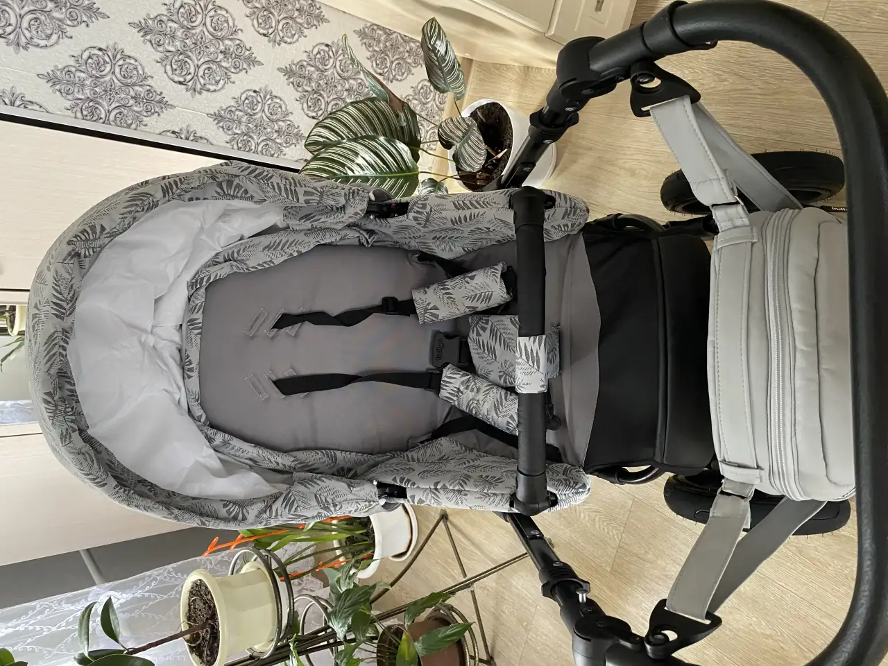 Продам детскую коляску, фотография 8
