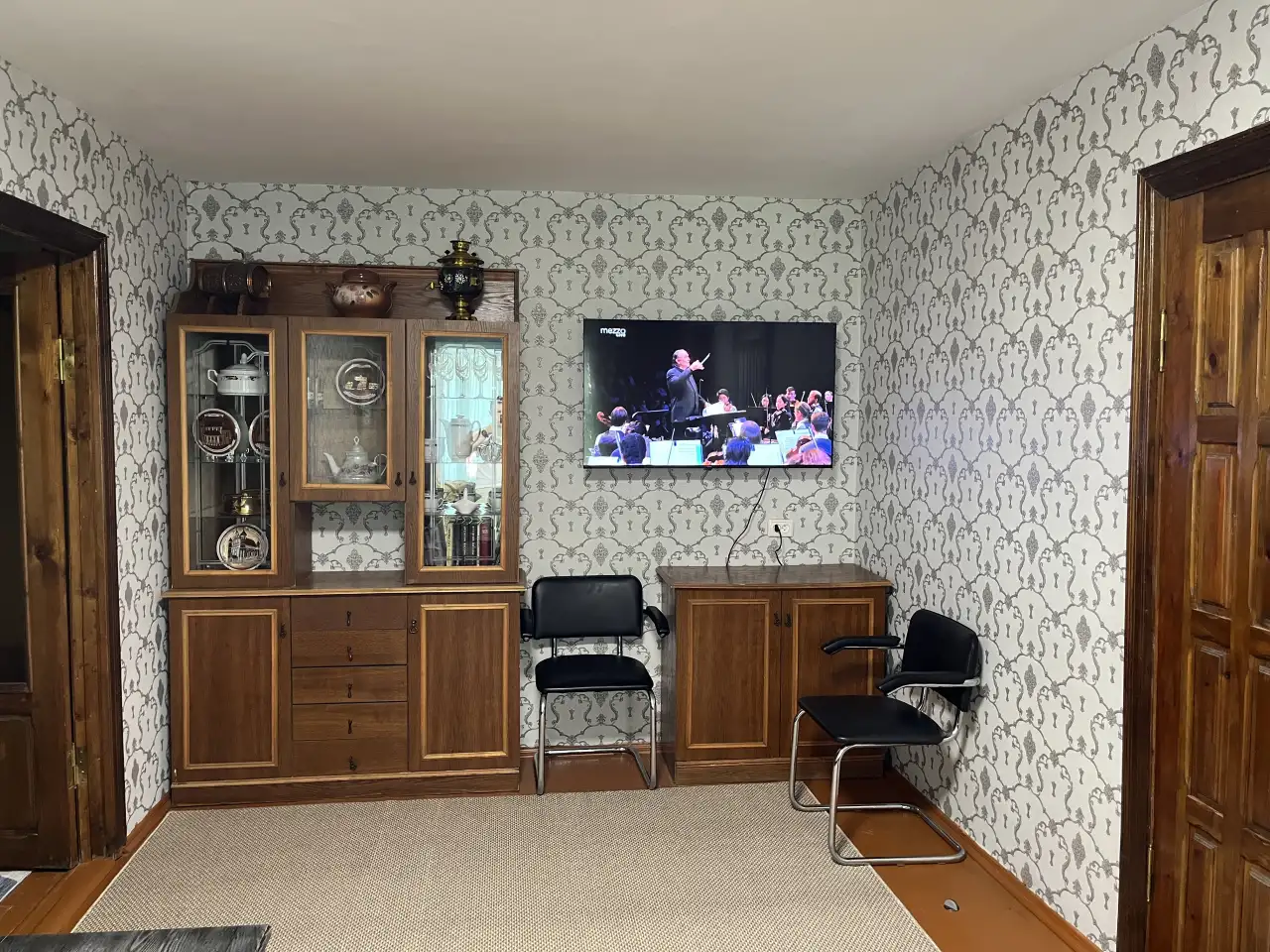квартира на сутки в центре Слуцка, Ул.Пар.Коммуны.дом 4, фотография 1