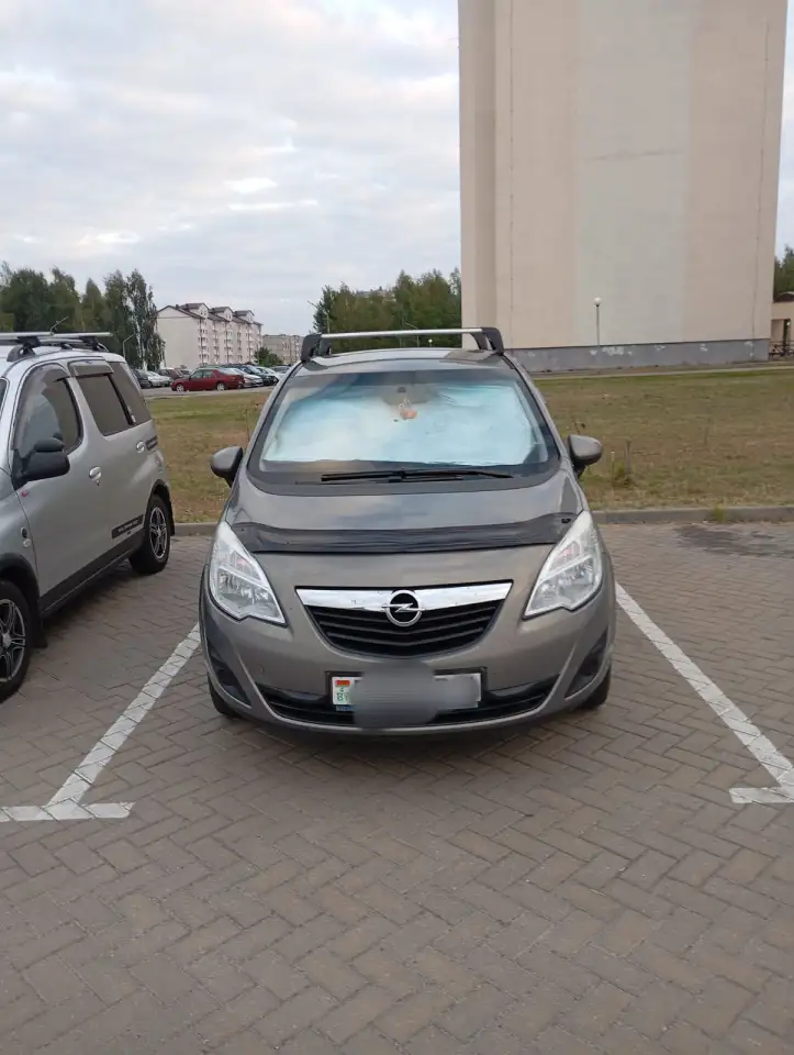 Автомобиль Opel Meriva, фотография 2