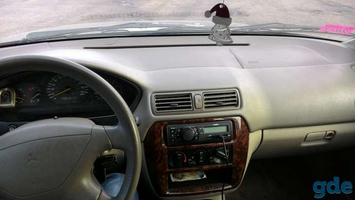 Продам Mitsubishi Galant 2,4 2001, фотография 9