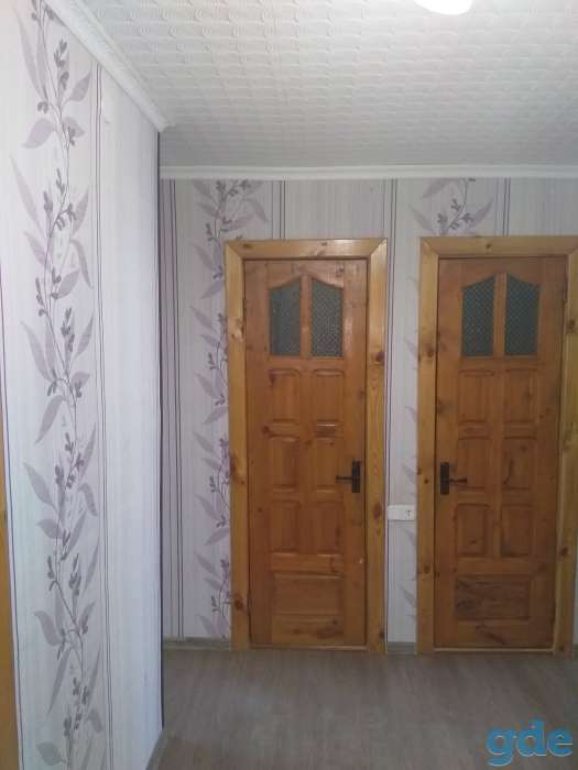 Продаётся 1/2 доли в трёхкомнатной квартире, ОШмянский район а.г Новоселки ул.Центральная д.56 кв 5, фотография 1
