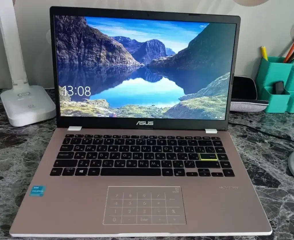 Ноутбук ASUS Laptop E410 в хорошем,рабочем состоянии., фотография 1
