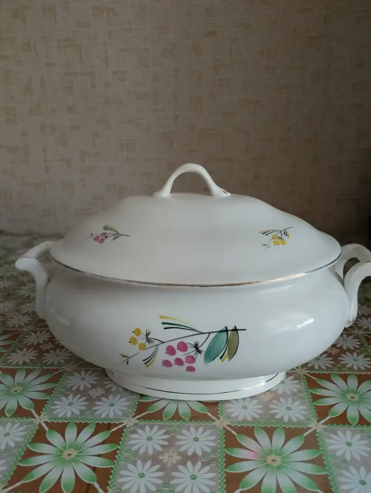 Супница фарфоровая винтаж СССР, фотография 1
