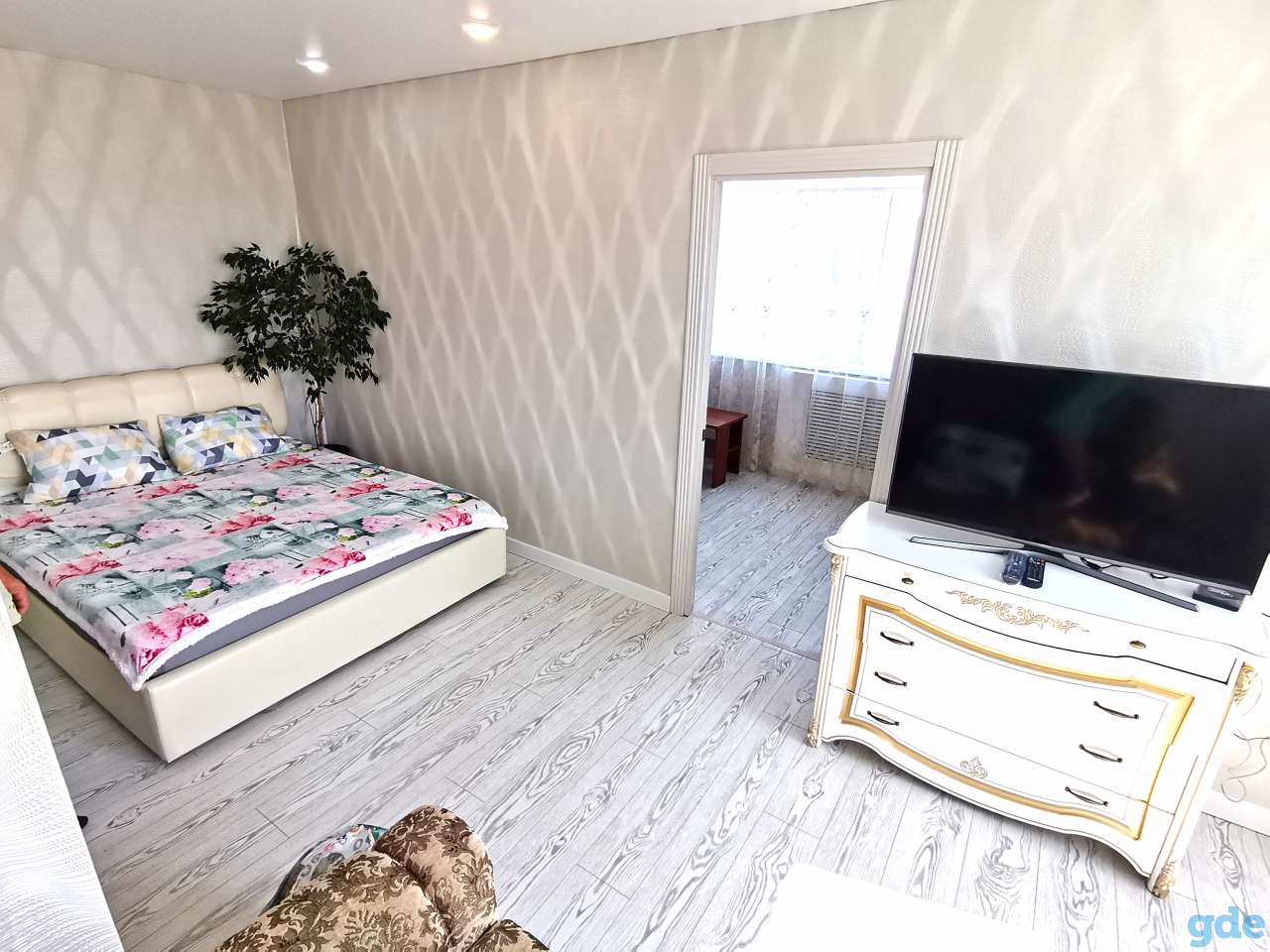Vip квартира, Ул. Ленина 27, фотография 1