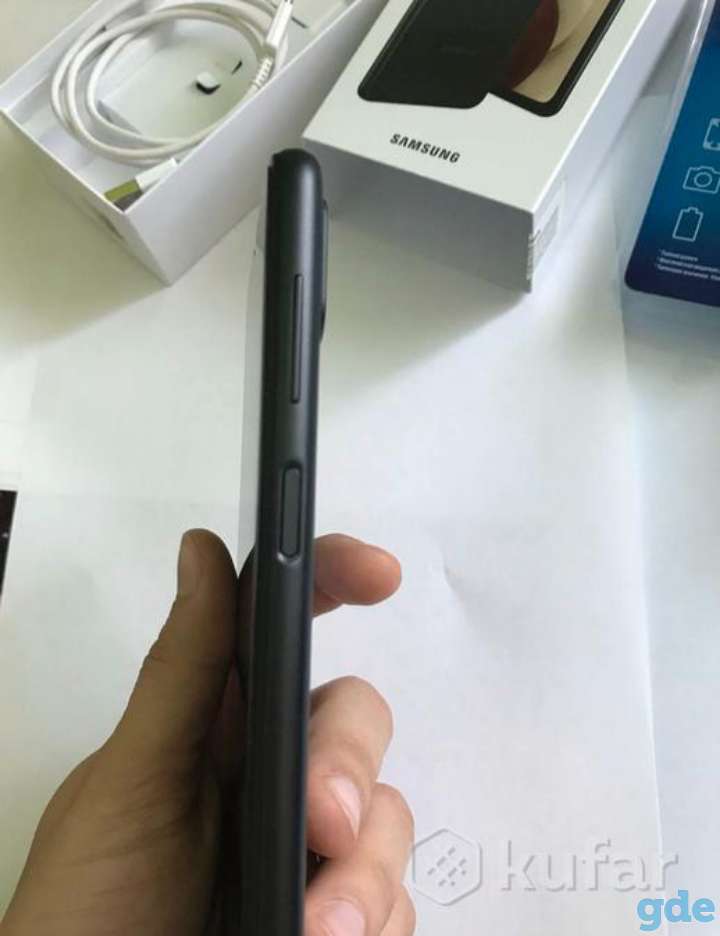 Смартфон Samsung Galaxy A12, фотография 2