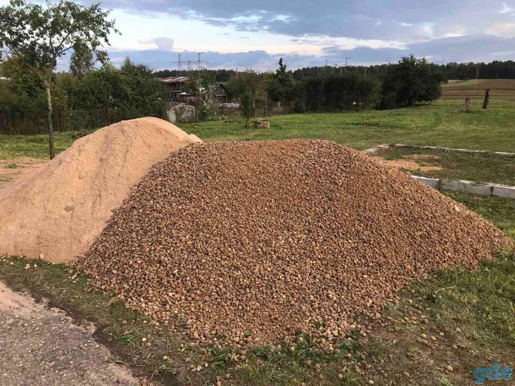 Доставка песка, щебня, гравия в Червене, фотография 1
