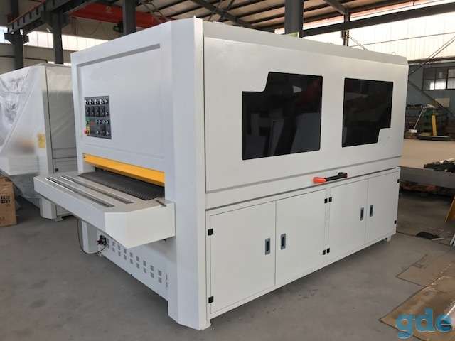 Щёточно-шлифовальный станок  WOODLAND MACHINERY  SK-1000-P6 (новый), фотография 1